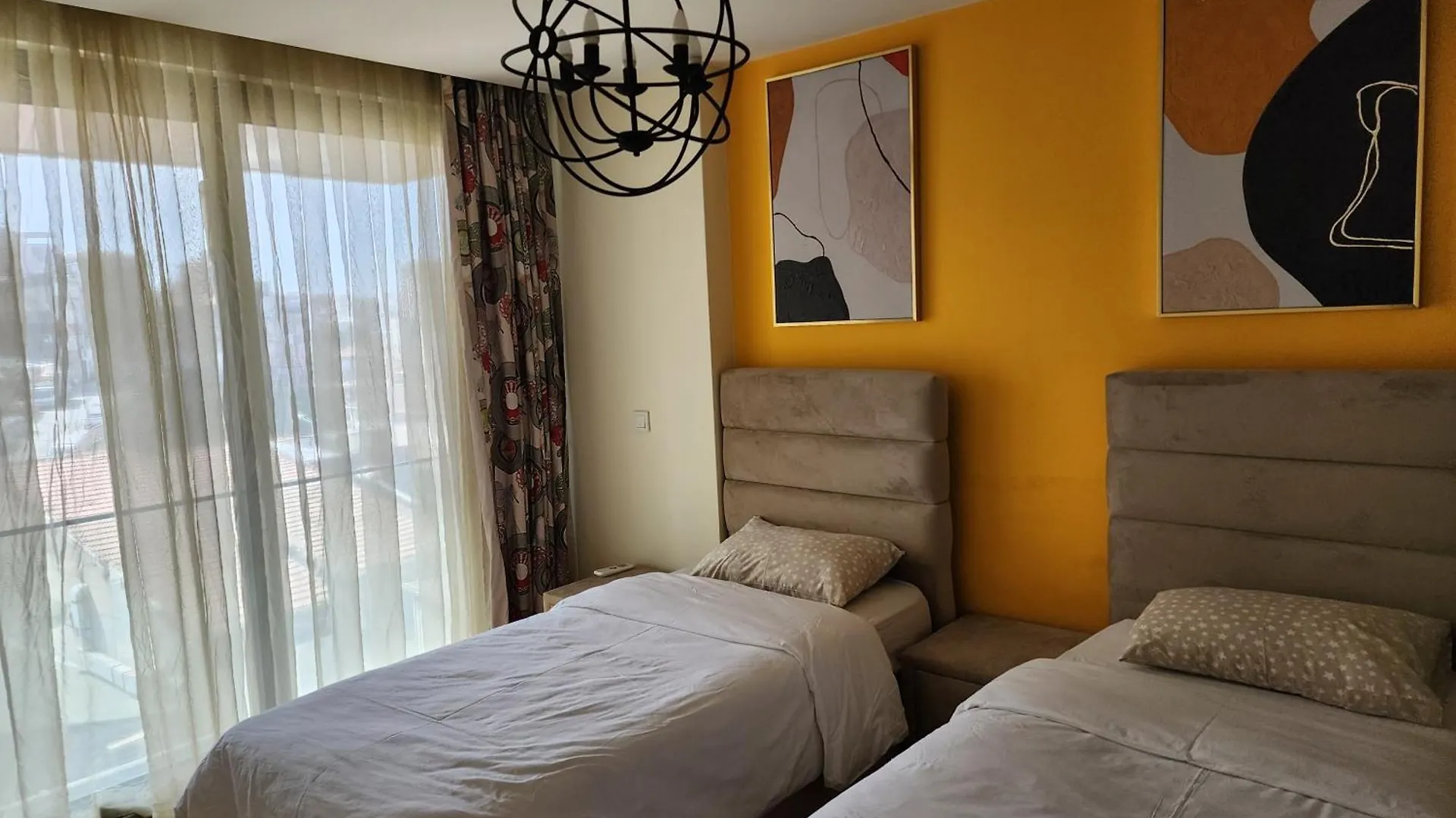 Apartamento Taksim Perfect Residence, 3 Bedrooms, 140 M2, Pool Gym Sauna Access Estambul