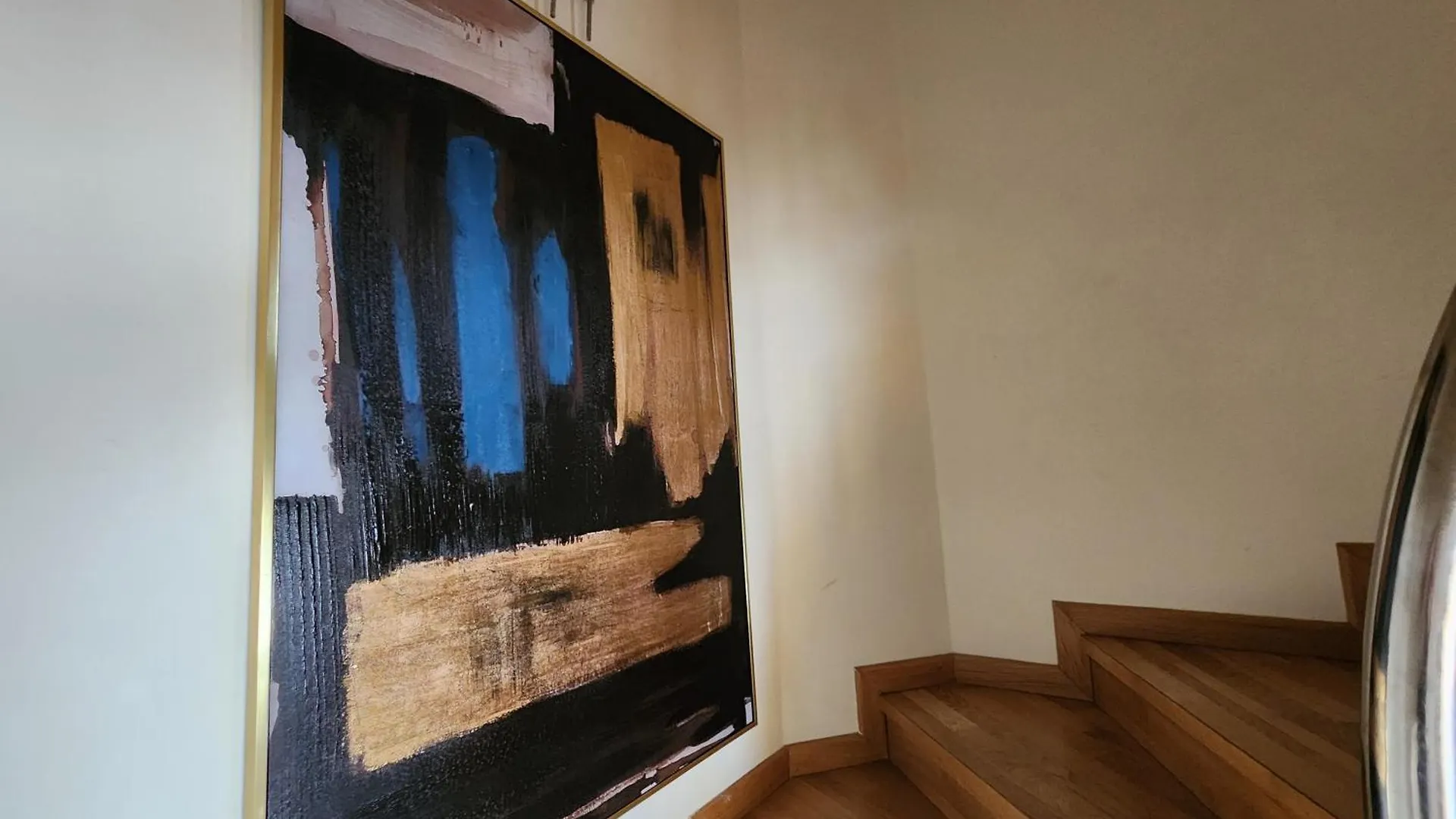 Taksim Perfect Residence, 3 Bedrooms, 140 M2, Pool Gym Sauna Access Estambul Apartamento