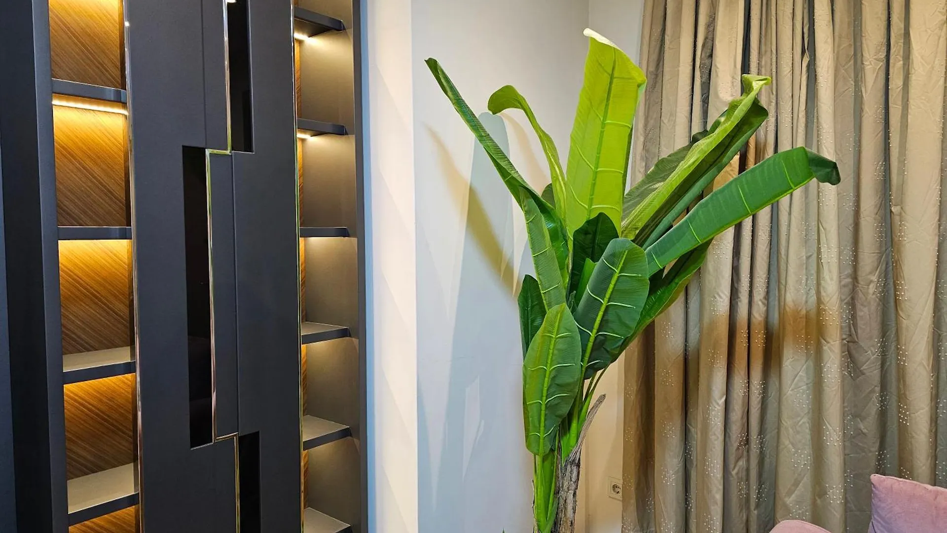 Apartamento Taksim Perfect Residence, 3 Bedrooms, 140 M2, Pool Gym Sauna Access Estambul