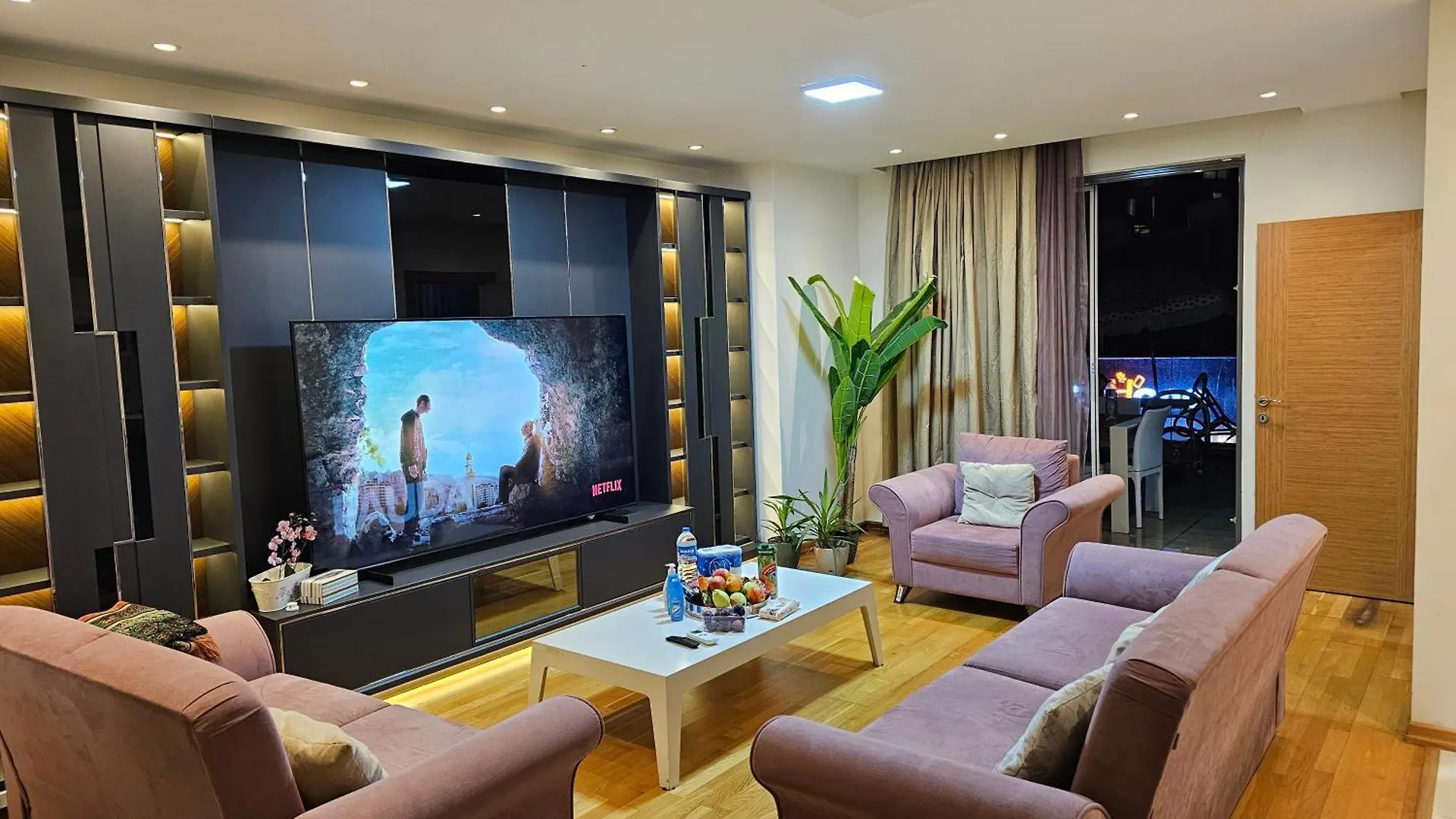 Taksim Perfect Residence, 3 Bedrooms, 140 M2, Pool Gym Sauna Access Estambul